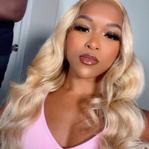 Kiera Hogan Instagram - 💕Hi Barbie 💕 with the body PERIODT 
Nails ✅
Hair ✅ 
Face pretty and if you know the rest we can be friends 😂
Ready to celebrate my birthday in Italy 🥳🇮🇹
Hair: @slayedbymatthew 
Nails: @aliciathenaildoctor 
Body: By me with coaching from @cezarbononi_