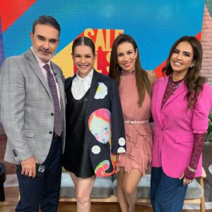 Kika Edgar Instagram - ¡Muchas gracias @karladiazof y @kikaedgar por acompañarnos e invitarnos a ver el estreno de #DivinaComida este sábado a las 9:30 PM por @imagentvmex! 💃🏻🤩🍽️☀️📺 #SaleElSol