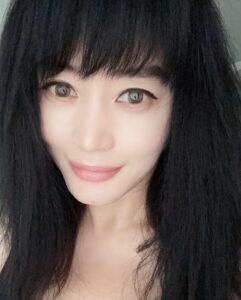 Actress Kim Hye-soo HD Photos and Wallpapers January 2025