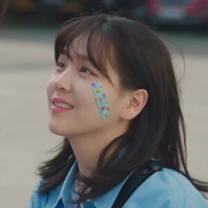 Kim Ji-eun Instagram - 🍀   ⛑️ = 🧡🫧