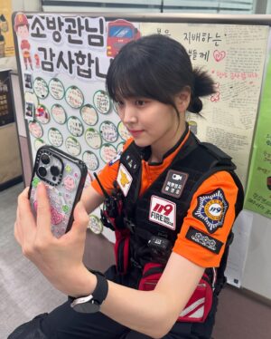 Kim Ji-eun Instagram - 모음이 모음zip.(1)