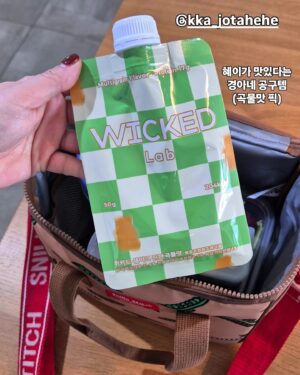 Kim Ji-hye Instagram - 다이어트 도시락
.
혜이 입시
.
10월말 자유
.
끝이 있어 다행
.
하루하루 열심히 사는 여자
.
오늘도 화이팅
.
BBQ오징어 스틱~~공구합니다
.
