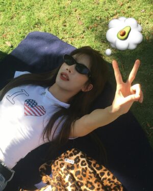 Kim Jung-eun Instagram - ☀️