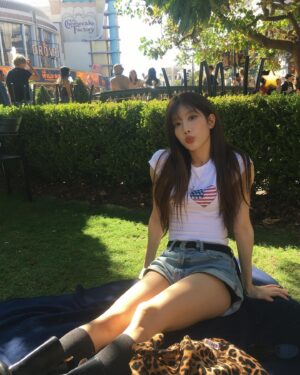 Kim Jung-eun Instagram - ☀️