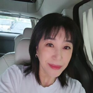 Kim Mi-kyeong Instagram - 지붕개량