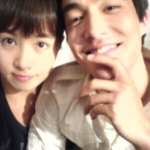 Kim Seon-a Instagram - 그 시절 ... 미니홈피에 올렸던 
2005년도 생생한 📷촬영현장사진들 셀카 설정사진들ㅋ 😊 😍🥰2024내이름은김삼순 기념~~🥰

설정샷 지이인짜~~~ 많이했었지^^ ㅋㅋ
(삼식이, 삼자, 미주.. 헨리.. 그리고 오동통삼순이.. 추억돋네🩷)
풋풋 돋아💓

‘#추억은추억일뿐 이에요‘~김삼순 🎂 
🎂Memories are just memories🎂

#2024내이름은김삼순 #감독판리마스터  #내이름은김삼순 
wavve에서 만나요~~🙏

🤣이거 못본 김슷하패밀리는  없쥬?
💓여러분은 사진마다 어떤 씬들 인지 기억나요? ㅎㅎ✅