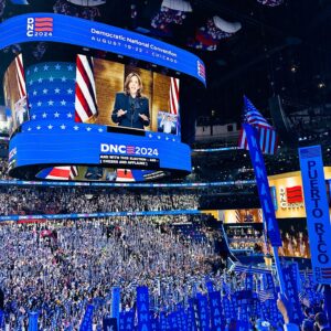 Kirsten Gillibrand Instagram - We’re witnessing history in the making.

Let’s get out there and win this!