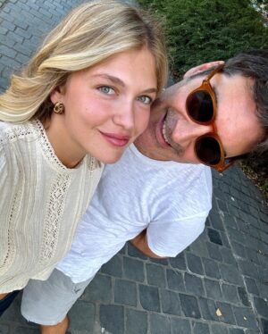 Klelia Andriolatou Instagram - Filming in breathtaking Budapest 🇭🇺 @maestroinblue.tvseries 
Ps: yes, I miss you already •