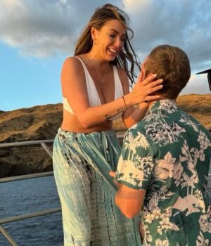 Kristen Doute Instagram - i’m wrapped around your finger like this ring i’m wearing 💍 🤟🏽 out of the all the fish in the sea, you chose me 🥹

(and thank you to our bestie @kylechandesign for creating the most beautiful ring!!)