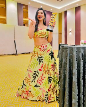 Kriti verma Instagram - ‘Multitalented Actress of the Year Award’ IIIA Awards 2024 . 
Thanks @officialjiocinema @iiiaward for such a prestigious honour ♥️🧿
Swipe till last to see my fav character from Mahabharat 🙏🏻

👗- @the_adhya_designer 

#kriti #kritiverma #bigboss #roadies #mtv #lehanga #