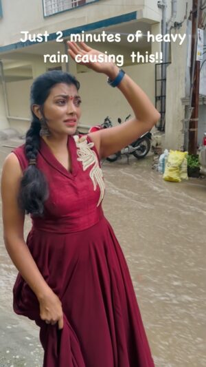 Lahari Shari Instagram - The pitiful situation of us, any solutions??
Reason behind this should be solved soon!!!

#rain #flood 
#solutions #rainfall #hyderabad
