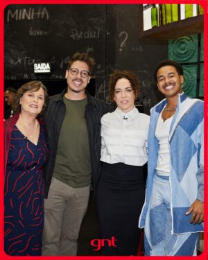 Laila Garin Instagram - Hoje tem #QueHistóriaÉEssaPorchat com @lailagarin, @pedroottoni_ e @louisecardosoreal! ✨ Bora? É 21h45, no @gnt! #PorchatNoGNT