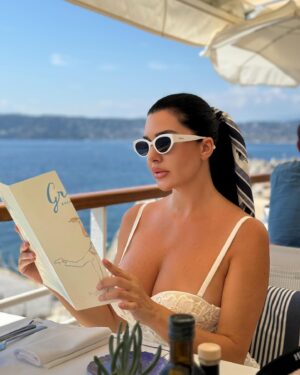 Lamitta Frangieh Instagram - @hotelducapedenroc 🇫🇷 my place to be every summer..
.
.
.
#mysummerstory #hoteledenroc #france #southoffrance #cotedazurfrance #luxuryliving #lamittafrangieh