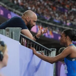 Larissa Iapichino Instagram - Parigi, Roma, Londra, Bruxelles e Palermo che brividi mi avete regalato…
È stata una stagione ricca di emozioni e ogni gara mi ha lasciato qualcosa di nuovo e unico.
Tutte le esperienze insegnano… e sta proprio a chi le vive capire cosa portarsi dietro da ognuna di esse.
Ringrazio tutte le persone che mi sono state vicino in questo anno intenso soprattutto a chi non ha mai smesso di credere in me. 

Un grazie speciale al mio allenatore (e babbo) @giannino1969 ed ai miei partner @diadora @redbullitalia @galileolife.it @tiffanyandco @wintecare nonché alla mia società @fiammeoroatletica @firenzeatletica e il mio management @jump4excellence @silviasaliti 

📸 @julie.fust @chiammmmonte 
@diamondleagueathletics 💎