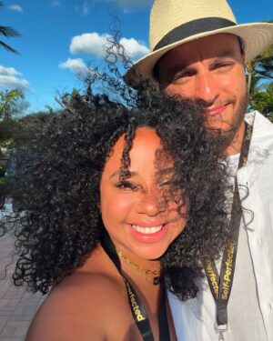 Latonya Williams Instagram - Somewhere between 27 ➡️ 37 weeks 🤰🏾✨

My hands go numb when I try to hold my phone and type 😅 So for now I’ll just share that I am doing well, and we are almost there! 37 and 3 today ❤️❤️❤️

😘Thanks SO MUCH to everyone for sending registry gifts, well wishes and checking in! This baby and I are so blessed.

Stay tuned ☺️

#pregnancylife