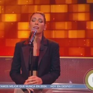Actress Laura Chimaras HD Instagram Photos and Wallpapers September 2024