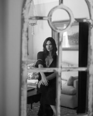 Laura James Instagram - Always a pleasure working with @manfredbaumann & @nellybaumann ! We shot these a few weeks ago at our home and it was extra special 🫶🏻