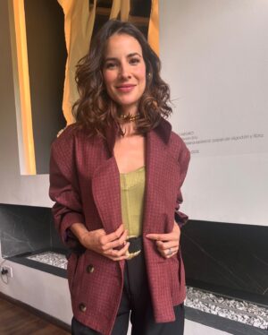 Laura Londoño Instagram - Me encanta oír hablar a los MANES 💙

Nos vemos el 11 de Septiembre por @primevideolat