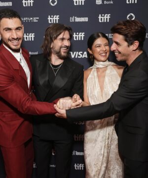 Laura Osma Instagram - Speechless! ❤️‍🔥❤️‍🔥❤️‍🔥
.
Que viva el cine latinoamericano! 🔥🔥🔥
@primevideolat 
@dynamocine 
@vickypavajeau