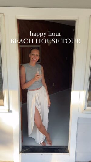 Lauren Liess Instagram - Sharing our new beach house~ Seagarden!! Dave and I are taking you on a happy hour {pre-move-in / pre-renovation} tour through every room of the new place!! Check out the full house tour on our YOU T. U be channel!! We’re so excited for this new adventure !! We had such a good summer as a family and we filmed some summer project episodes at the house including the making of the vegetable garden there this summer so I’ll post as soon as we can get it all through editing. (We have so much going on between house tours, the Meadow house and others that I can’t keep up with getting it all out there for you to see!!) Hope you enjoy this one!! #housetour #beachhouse