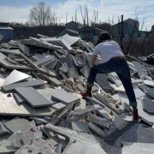 Leanne Ford Instagram - A closer look at how we created the mosaic marble countertops over at our #ChurchLaneProject. 

On a whim, we ended up salvaging these beautiful marble scraps from the waste pile over at a local slab yard and ultimately reimagined them as this one-of-a-kind mosaic countertop. As they like to say, “One man’s trash is another man’s treasure!” 

Check out the post in my stories to see how we used these same marble scraps to create a bespoke shower pan!

// #LeanneFordInteriors with photography by @sarahbarlow and @erinashkelly and interior styling by @hilaryrobertson