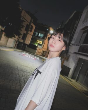 Lee Chae-young Instagram - 🌱
