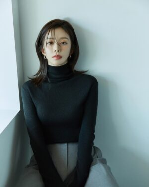 Lee Ju-bin Instagram - 바이콜롬보🖤
#보르고세시아byCLB