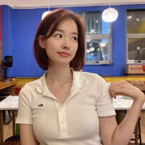 Actress Lee Xia HD Photos and Wallpapers January 2025