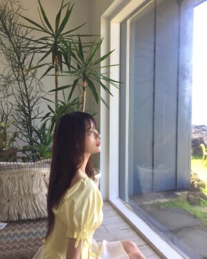 Lee Yoo-jin Instagram - 𝐻𝒶𝓅𝓅𝓎 𝒯𝒽𝒾𝓃𝑔𝓈 ,,🦋✨