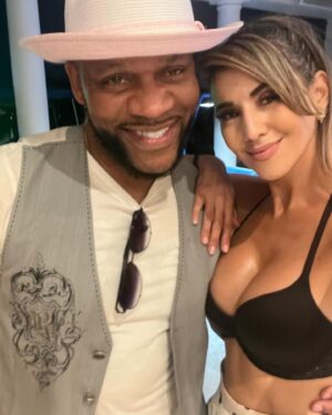 Leila Ciancaglini Instagram - Leila Ciancaglini Introducing Jamie Foxx @iamjamiefoxx @BSB_Bourbon Whiskey, the ultra-smooth, flavored bourbon from the one and only @iamjamiefoxx 

I’m thrilled to share with you Jamie’s newest creation, and trust me, it’s a game-changer!

 @JamieFoxx and @jyoungmdk spinning the hottest tracks!

_BSB Whiskey:_
- Ultra-smooth flavor
- Perfect for sipping or mixing
- A must-try for bourbon lovers!

_Don’t miss:_
- Jamie Foxx’s exclusive BSB Whiskey tasting
- DJ J Young’s electrifying set

Stay tuned for more updates!

#BSBWhiskey #JamieFoxx #NewBourbon #UltraSmooth #FlavoredWhiskey #DJJYoung #LeilaCiancaglini #WhiskeyLover #BourbonLove #Nightlife”
#BSBWhiskey #JamieFoxx #NuevoBourbon #SúperSuave #WhiskeySaborizado #DJJYoung #LeilaCiancaglini”