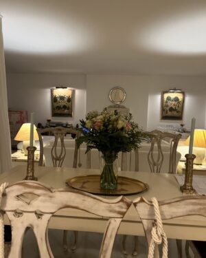 Lili Caneças Instagram - Home… have a nice weekend 💐