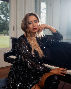 Liliana Almeida Instagram - Beautiful Dare [Link na Bio]

Fotógrafo: @fabioferreira.pt 

Realização: @silviomoreirv @bruno_de_carvalho_oficial  e eu 
Direcção: @silviomoreirv 
Assistente de realização: @gadgetnbfilmz 
Mua & Hair: @73ana 
Acessórios: @amore.mio.18