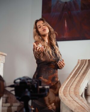 Liliana Almeida Instagram - BTS Belo Risco e tem vídeo em estreia no YouTube às 21:00.

#belorisco #cheguei #liliana

Família ❤️

📸 @fabioferreira.pt