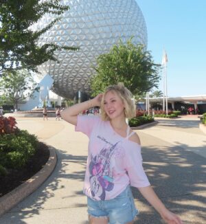 Lily Brooks O'Briant Instagram - Moments in Florida ✨
1. beach days are the best days 
2. the best shaved ice I’ve ever had omg 
3. Rawr 🦁 
4. soooo… the Harry Potter ride caught on fire while we were riding it and the fire alarm started going off & the lights turned on but the ride kept going 💀
5. Prettiest sunset from the plane 🌅
6. Emma’s face omg 
7. I never wanna leave 🏝️
8. when u & your long distance bestie reunite>>
9. EPCOT BALL 😍
10. best nap of my life omg
11. my lifelong dream of being the can can dancer at Hoop Dee Do Revue finally came true
12. animal kingdom 🍃
13. selfieee
14. more beach picsss
15. my fave ride in EPCOT
16. airport fit check ✌🏻