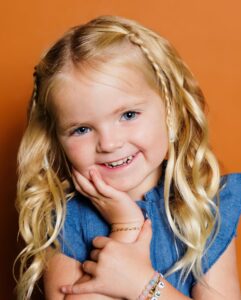 Actress Lindsay Arnold HD Photos and Wallpapers December 2024
