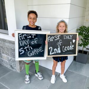 Lindsay Czarniak Instagram - Let's do this! Couldn't be prouder of these two but also wishing time would slow down just a little bit :) hoping everyone has a wonderful school year ahead and also some outtakes here trying to get the 5 of us (pup included) in one shot. #family #school #backtoschool #love #parents
