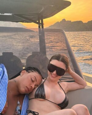 Liz Cambage Instagram - another birthday, another beach