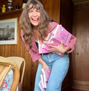 Actress Lola Kirke HD Instagram Photos and Wallpapers September 2024