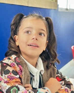 Luciana Abreu Instagram - O 1° dia de escola, na melhor de todas, onde se brinda diariamente aos valores universais. Obrigada @externato_eduarda_maria 
Boa sorte amores da minha vida @lucynettes . Que Deus vos brinde com a sabedoria e felicidade. ♥️🙏🏼