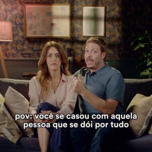 Luciana Paes Instagram - Amor, acho que a gente tinha que abrir o casamento. Sei lá, trazer alguém pra movimentar as coisas, instigar a relação, fazer a gente sair da rotina. Vai ser bom, confia!! Não precisamos estar todo dia com essa pessoa, podemos começar devagar, uma vez por semana, sem compromisso... Só que com data e hora marcada e a R$ 400 por encontro. Vamos tentar??

▶️ COMPILADO | TERAPIA DE CASAL