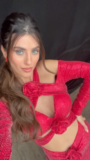 Luciana Sismondi Instagram - Seguimos ensayando para la #FiestaMexicana2024! ❤️🇲🇽 

Los espero este 15 de septiembre a las 9:00 pm por el Canal 5 y al terminar La Casa de los Famosos por @canalestrellas.

@stylistbyestebanperalta @impolutabrand