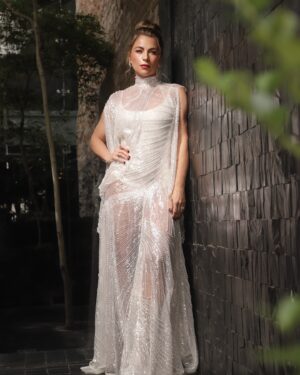 Ludwika Paleta Instagram - 🏆 

Vestido: @alfredomartinez_brand 
zapatos: @renecaovilla  para @granvia.mx 
Maquillaje: @ger.parra
Peinado: @cesarehl 
@luistorressalon 
Hotel 
@hoteldemetria 
Aretes
@joyeriasuarez
Fotografo
@rafaelpulidophoto

RP / @nmda_mx