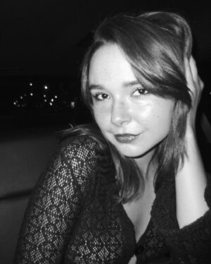 Lydia Night Instagram - one martini and a hug pls 🍸🎀