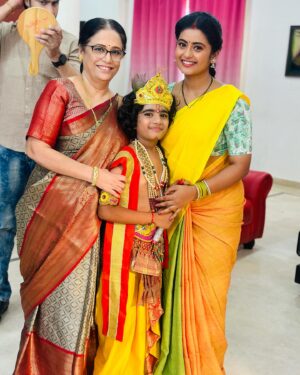 Maahi Gouthami Instagram - Andhariki Krishnashtami Subhakankshalu🤩🥰 
Ma Chi La Sow Krishnayya tho♥️ 
#chiranjeevilakshmisowbhagyavathi #lakshmi #junnu #krishnashtamispecial #maahigouthami #janmashtami #instagood #instadaily #instamood #instalike
