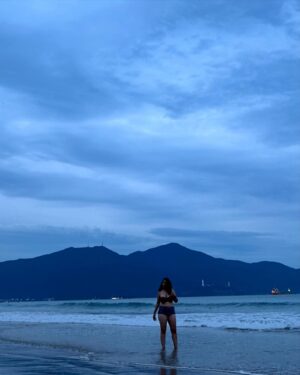Maanvi Gagroo Instagram - Bikini shoot but make it 0.5 

#WhyBitchWhenYouCanBeach #😎