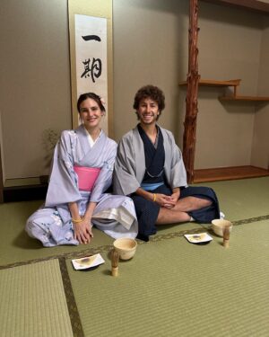 Macarena Achaga Instagram - Japón por 48 horas 🇯🇵
記念日おめでとう