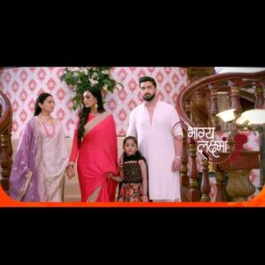 Maera Mishra Instagram - Aakhirkaar Lakshmi aur Neelam ji ne mila liye hain haath, dene Malishka ko uske kiye ki saza! Dekhiye #BhagyaLakshmi, 5th September se, har roz, raat 8 se 9 baje, sirf #ZeeTV par hi aur kahin bhi, kabhi bhi @zee5shows par.

#Promo

@balajitelefilmslimited 
@ektarkapoor
@aishwarya_khare 
@bansalsmita_ 
@imrohitsuchanti
@actor_trisha12official 
@maeramishra