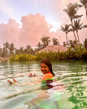 Maheswari Yayathiraj Instagram - #bali #indonesia #poolvibes #travelgram #lovetotravel #ubud #waterwithnature