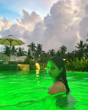 Maheswari Yayathiraj Instagram - #bali #indonesia #poolvibes #travelgram #lovetotravel #ubud #waterwithnature