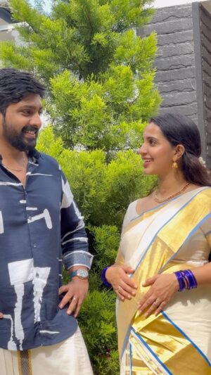 Malavika Krishnadas Instagram - Vayattu Pongala 🤰🏻🧿🪔
.
@kasavukada_1985 @sabarinathk_